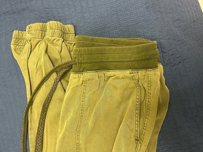 m Beden Yeşil pantolon