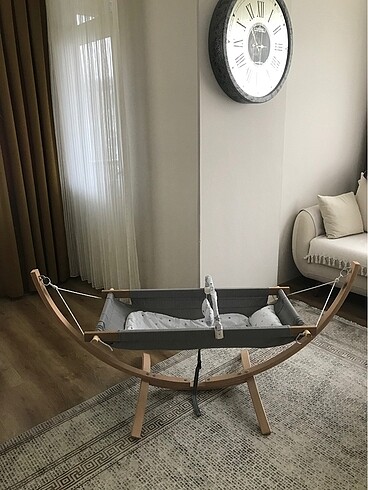 Ahşap bebek hamağı