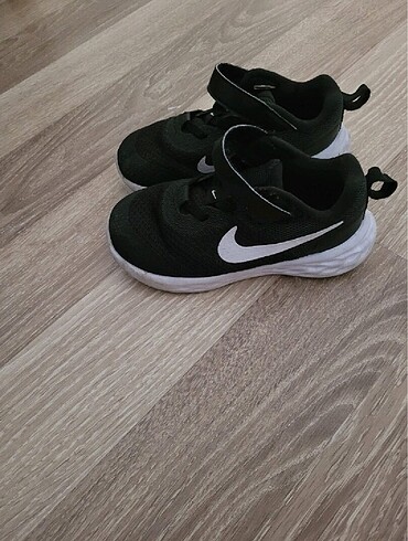 Nike spor ayakkabı
