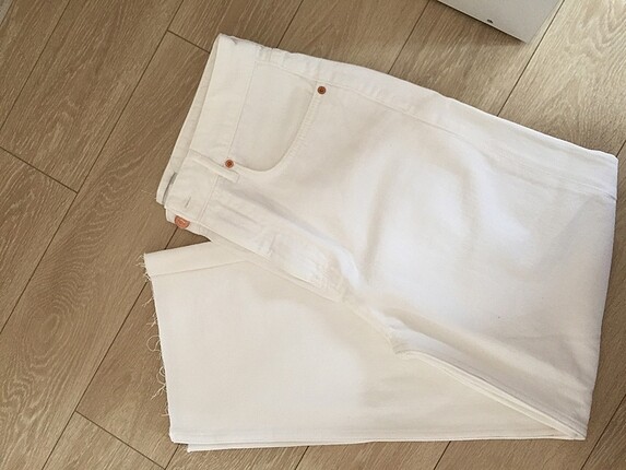 Zara Jean