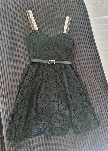 Twist Kemerli Dantel Elbise