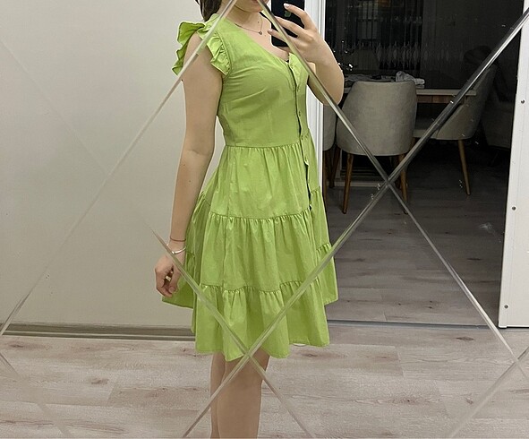 s Beden yeşil Renk Yeşil volanlı elbise