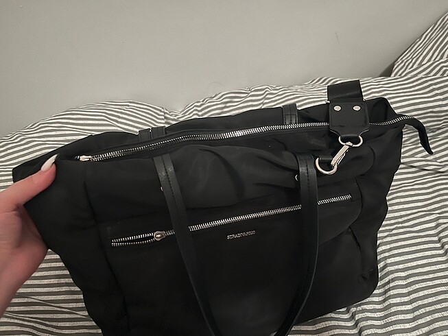 Stradivarius çanta