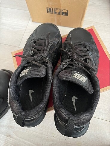 38 Beden Nike spor ayakkabı
