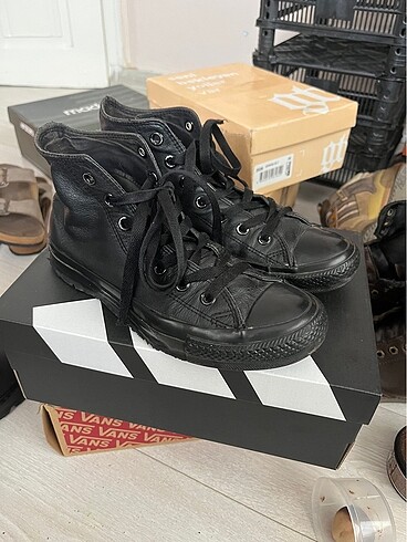 Siyah deri converse