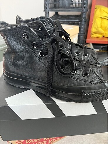 38,5 Beden Siyah deri converse