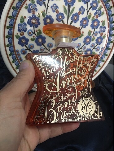 Bond no 9 amber..zirve bir Unisex parfüm..