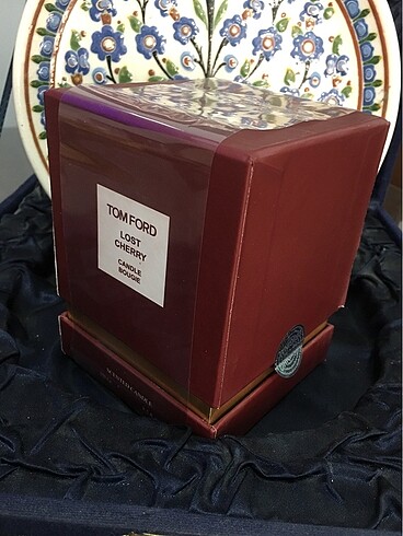 Beden Renk Tom Ford Lost Cherry kokulu Mum 250 gr