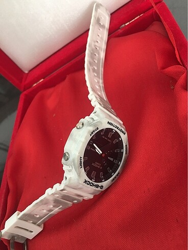  Beden beyaz Renk Casio G-Shock erkek kol saati...