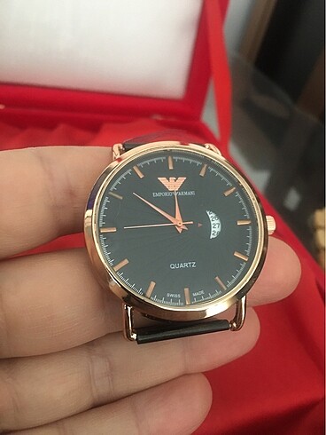 Emporio Armani erkek kol saati...