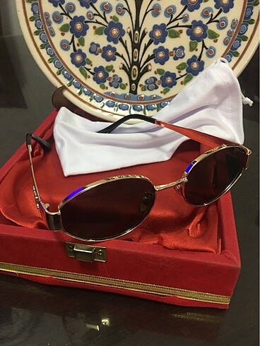 Celine?den muhteşem bir kadın güneş gözlüğü... - Görsel 3