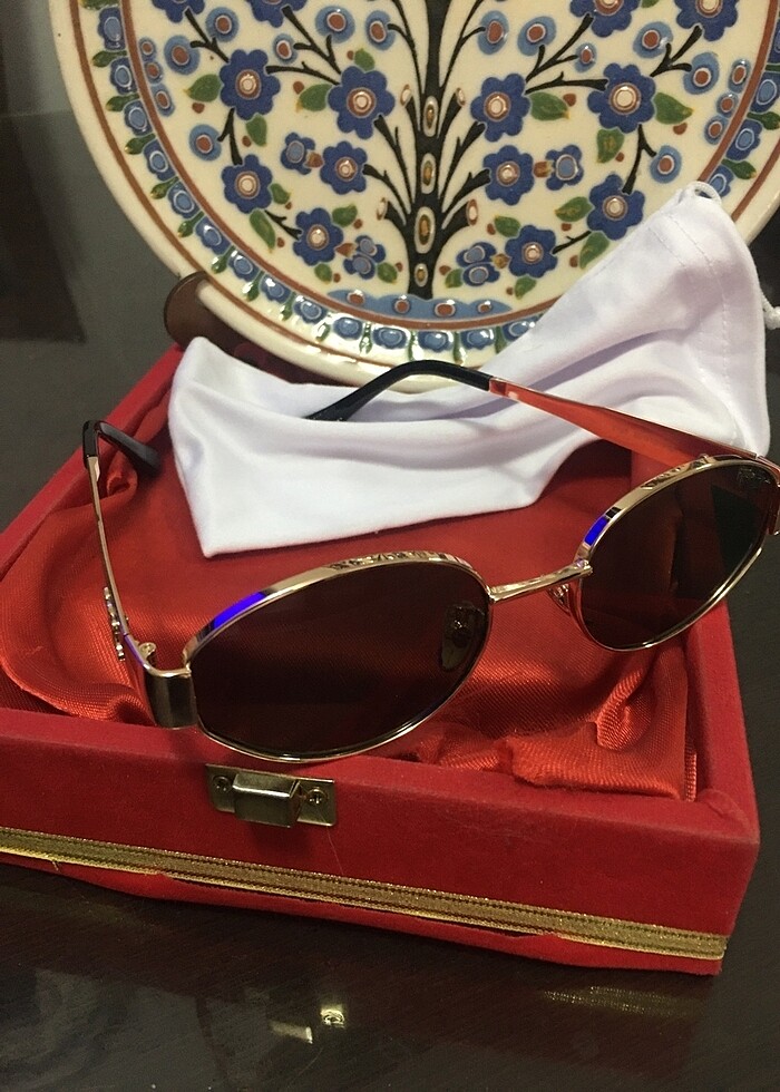 Celine?den muhteşem bir kadın güneş gözlüğü... - Görsel 3