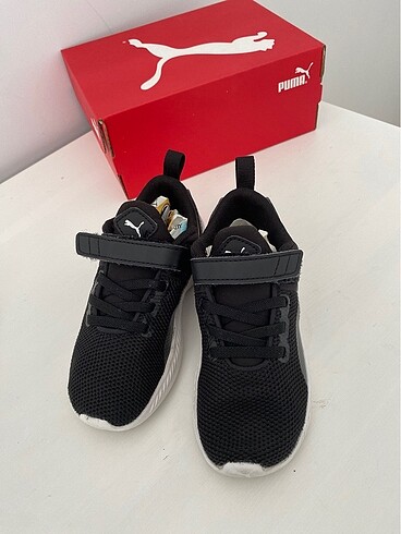 25 Beden siyah Renk Puma 25 numara sayılı kullanıldı çok temiz