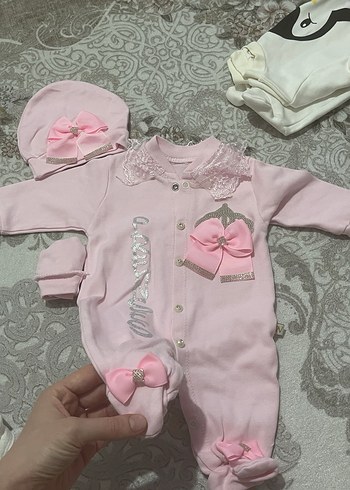 Dantel Detaylı Pembe Bebek Tulum - Görsel 4