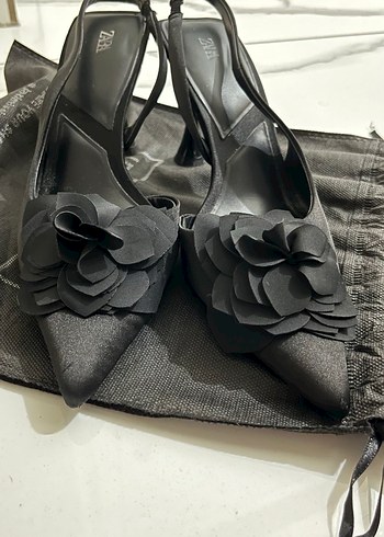 Zara Siyah  Çiçek Detaylı Stiletto - Görsel 5