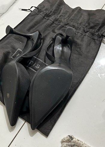 Zara Siyah  Çiçek Detaylı Stiletto - Görsel 4