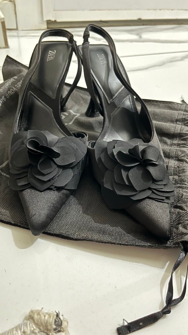 Zara Siyah  Çiçek Detaylı Stiletto - Görsel 5