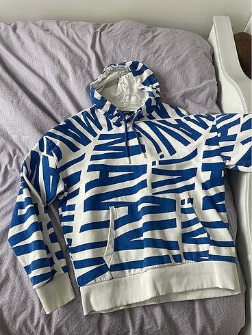 Mavi sweat