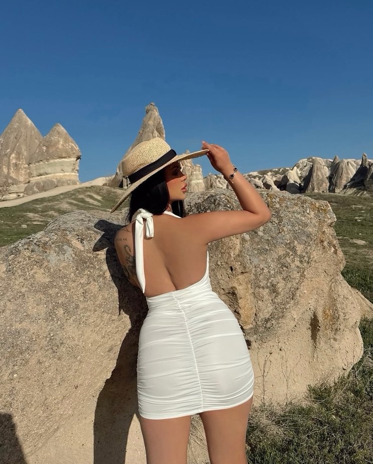 Boyundan bağlamalı elbise - Görsel 3