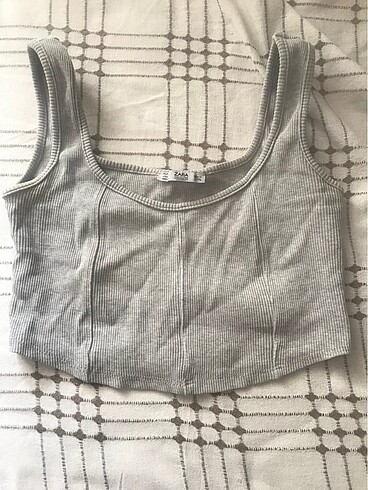 Zara crop
