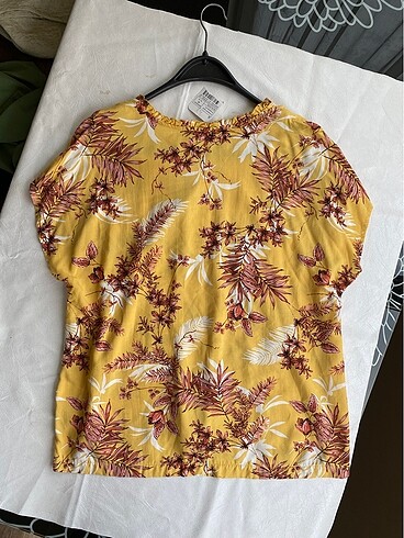 XXL beden çiçek desenli sarı renk bluz - Görsel 4