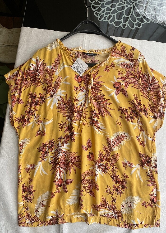 XXL beden çiçek desenli sarı renk bluz - Görsel 3