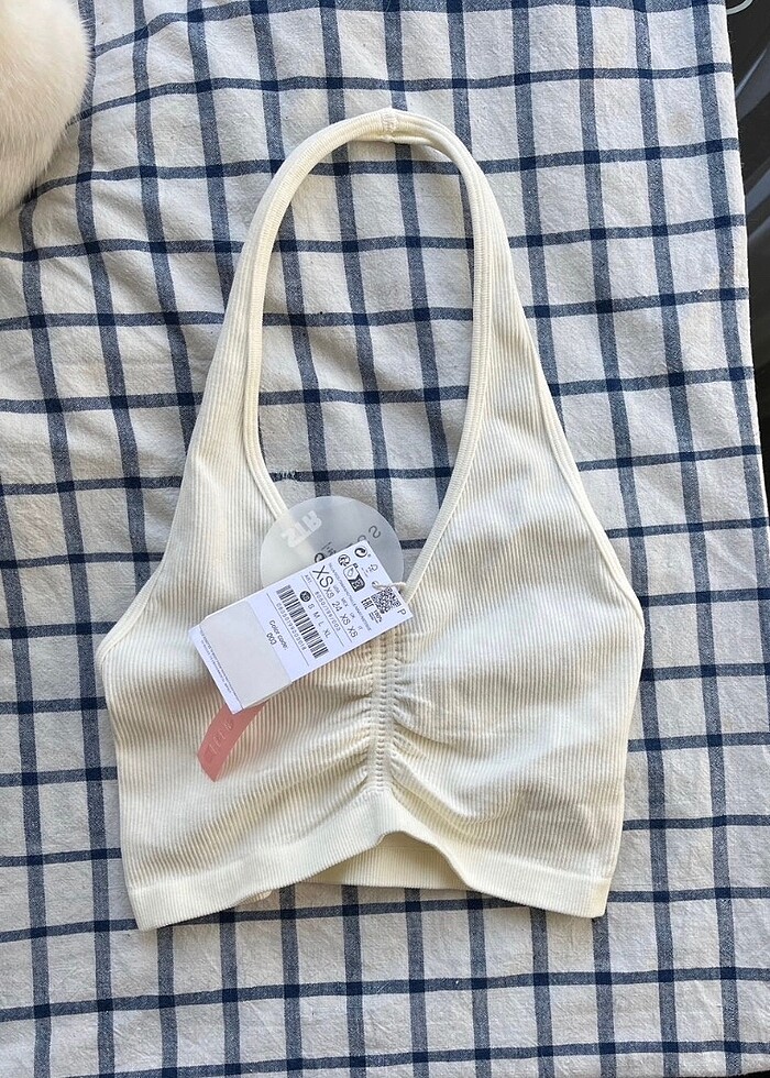 Stradivarius XS-S beden halterci yaka crop bluz - Görsel 2