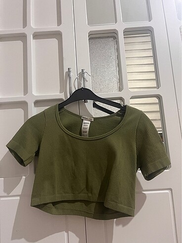 Haki crop