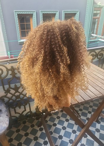 Koyu Bej Bukleli Bohem Afro kivircik Peruk sentetik - Görsel 3