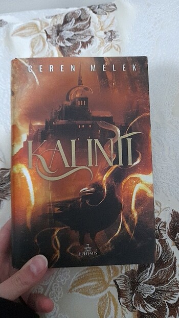 Ceren melek kalıntı serisi 1. Kitap