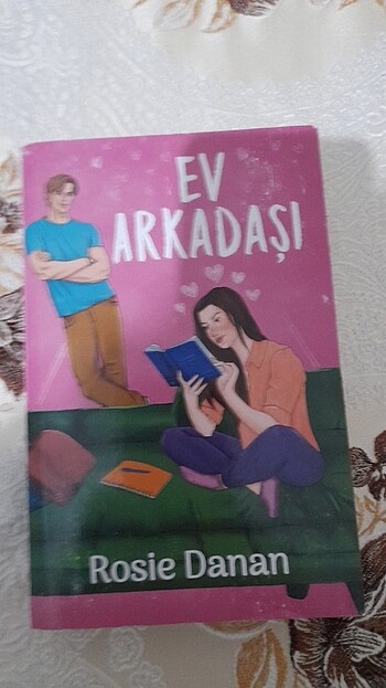 Rosie Danan Ev arkadaşı 