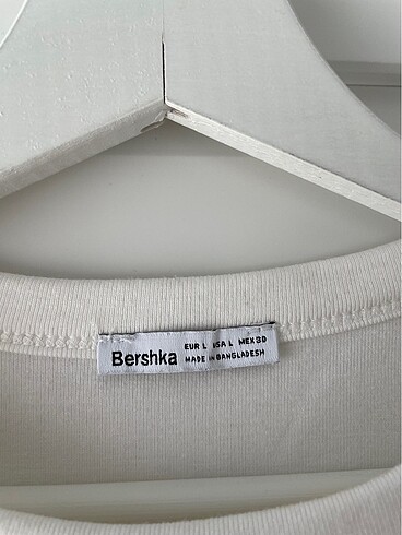 l Beden bershka crop