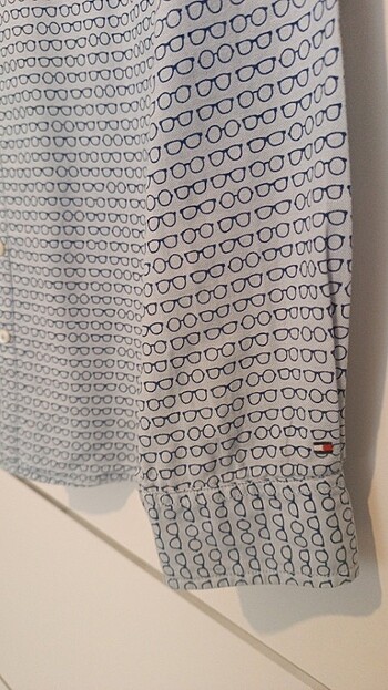 s Beden Tommy Hilfiger Gözlük Desenli Gömlek