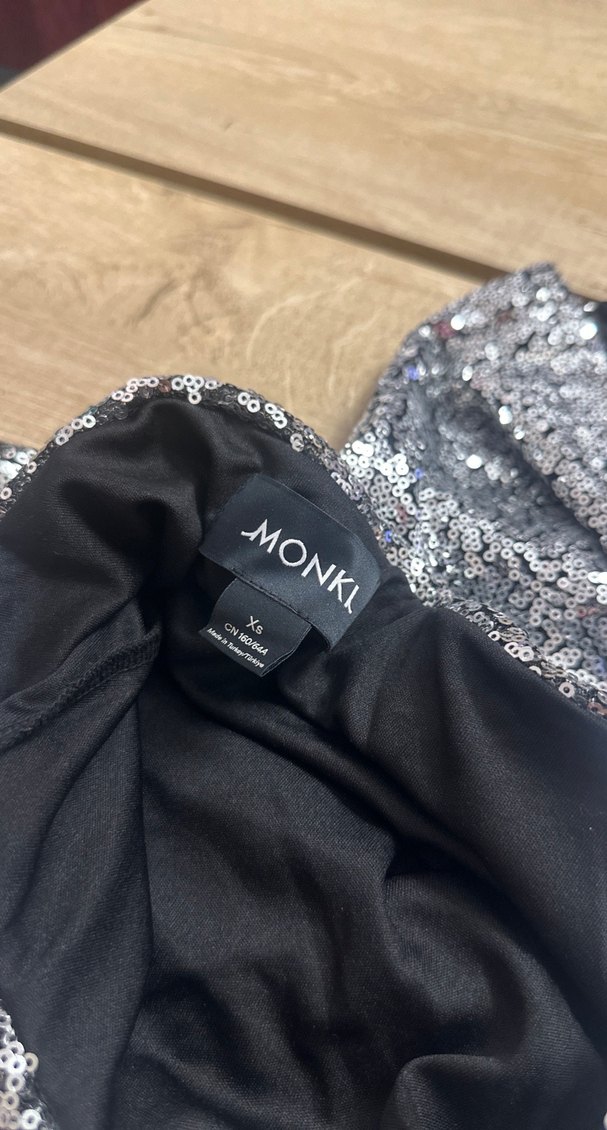 Gri İşlemeli Payetli Mini Etek crop takım - Görsel 5