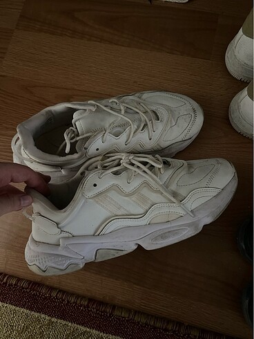 adidas ozwego