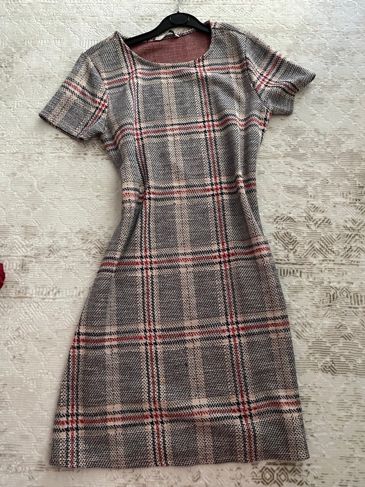 Gri Kareli Kısa Kollu Midi Elbise - Görsel 2