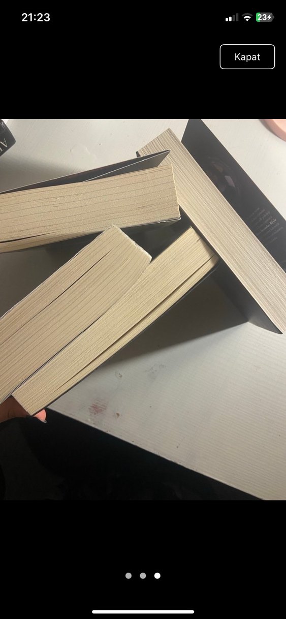 Bazi İnsanlar Böyle Yaşar 4 Kitap Seti - Görsel 3