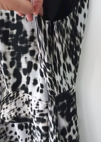 Kemer Detaylı Gri Zebra Desenli Midi Elbise - Görsel 3