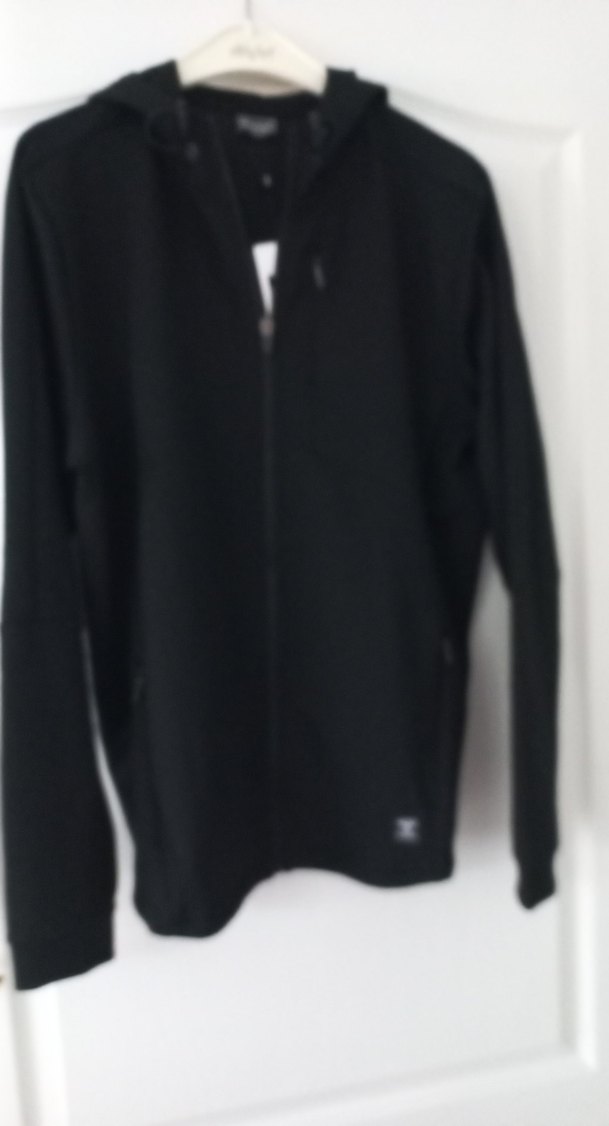 Siyah Fermuarlı Spor üst - Görsel 3