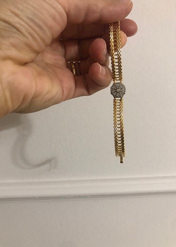 Altın Renkli Zincir Detaylı Kadın Bileklik - Görsel 2