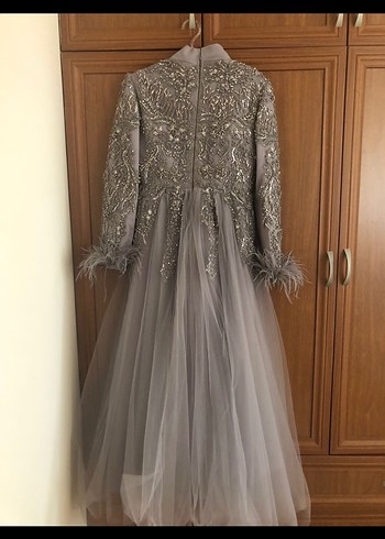 İnci İşlemeli Gri Uzun Abiye Elbise - Görsel 4