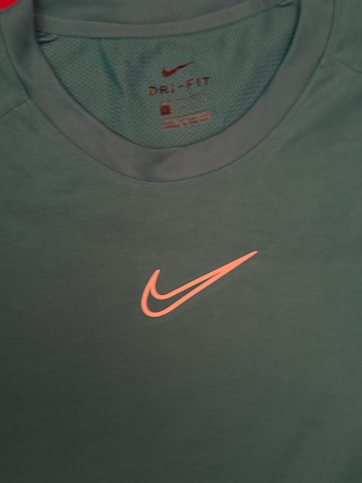 Nike Erkek Koyu Yeşil Kısa Kollu Tişört - Görsel 2