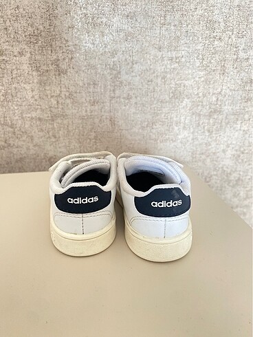 21 Beden beyaz Renk Adidas Bebek Ayakkabı