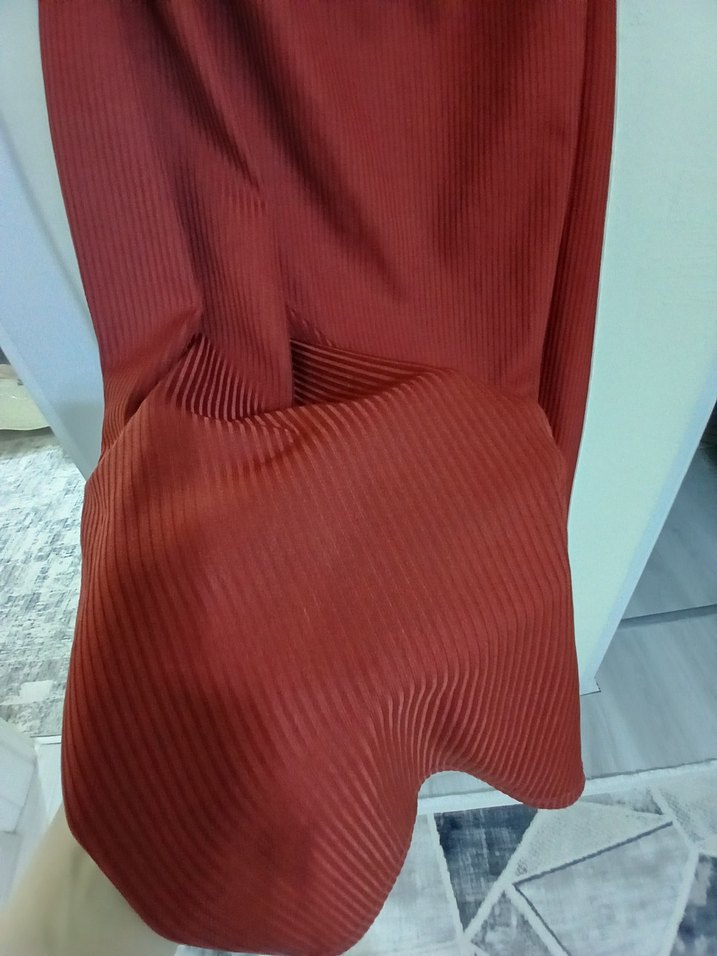 Şık ve Rahat Kiremit Rengi Takım - Payet Detaylı - Görsel 2