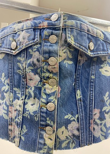 Çiçek Desenli Düğmeli Kot Bustiyer - Görsel 2