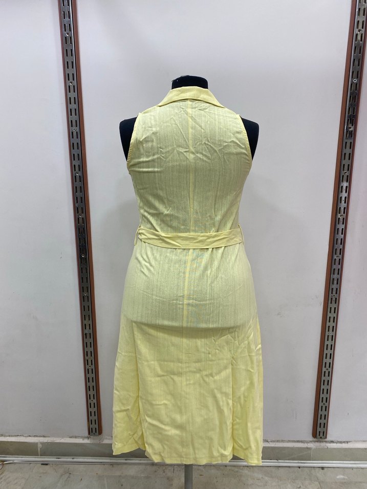 Düğmeli Sarı Keten Uzun Elbise - Görsel 2