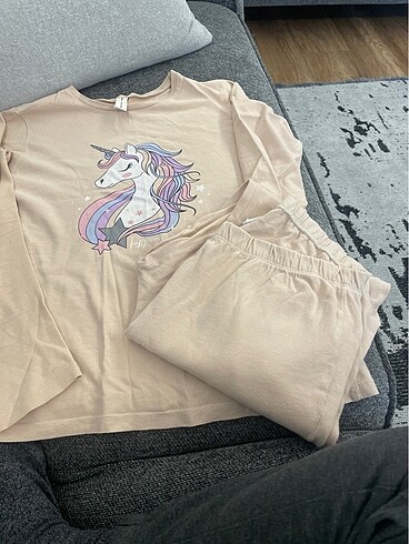 11-12 Yaş Beden Defacto pijama takımı