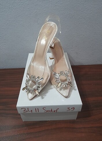 Prenses model şeffaf topuklu ayakkabı