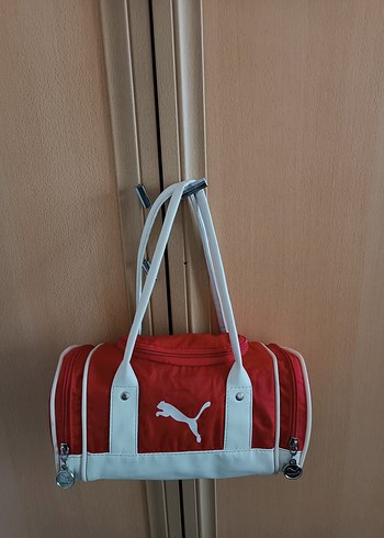 Kırmızı Fermuarlı Spor Kadın Çantası