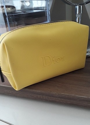 Dior Makyaj Çantası